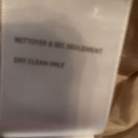 Tribal salmon vest, size medium - Picture 9 of 9